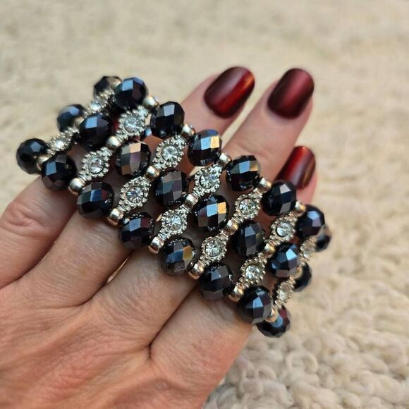 NWOT Rhinestone & Bead Stretch Bracelet Silver - Picture 3 of 8